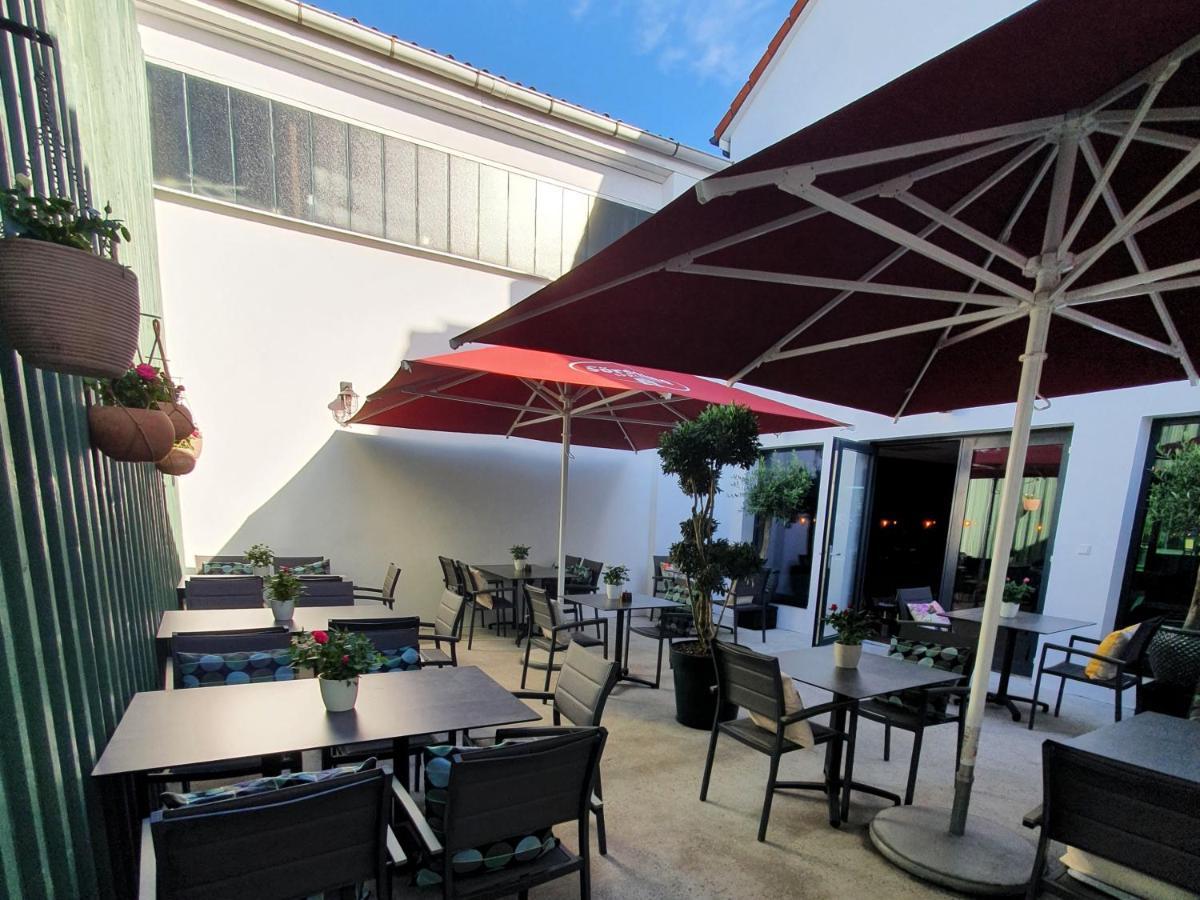 Argenta Living 16 Hostel Kunzell Bagian luar foto